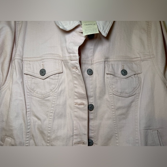 Torrid Light Pink Trucker Denim Jacket NWT Size 3X 22/24 Button Pockets Preppy - Picture 3 of 9